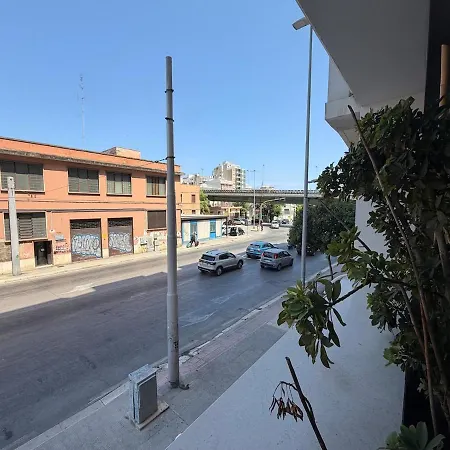 Apartament Capruzzi - In The Center Opposite The Station Bari